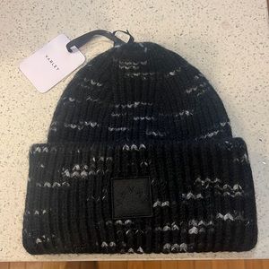 Varley Dale beanie, NWT, black with white specks